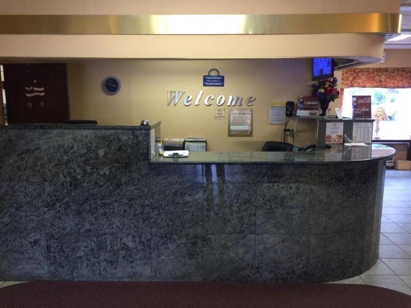 Comfort Inn Philadelphia International Airport West Chester Exterior photo